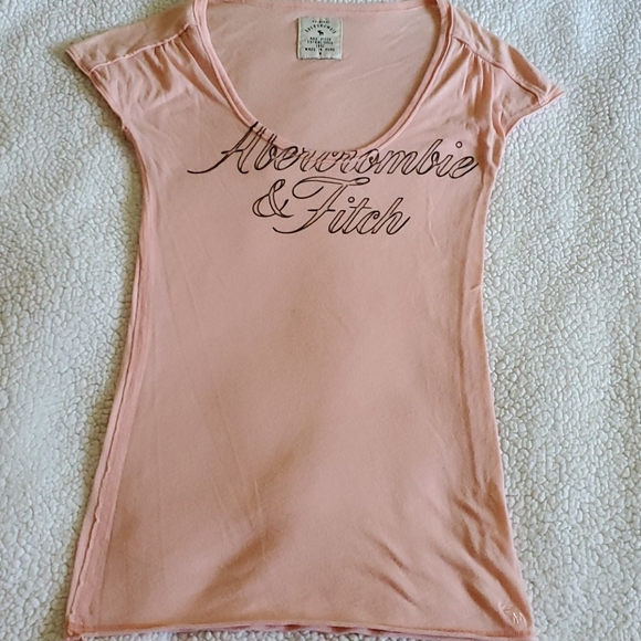 Abercrombie and Fitch Scoop Neck Tee - Picture 1 of 3